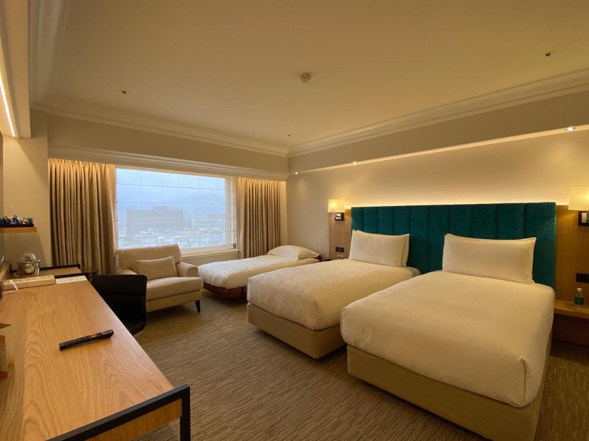 The Sherwood Тайбэй Экстерьер фото Deluxe Room