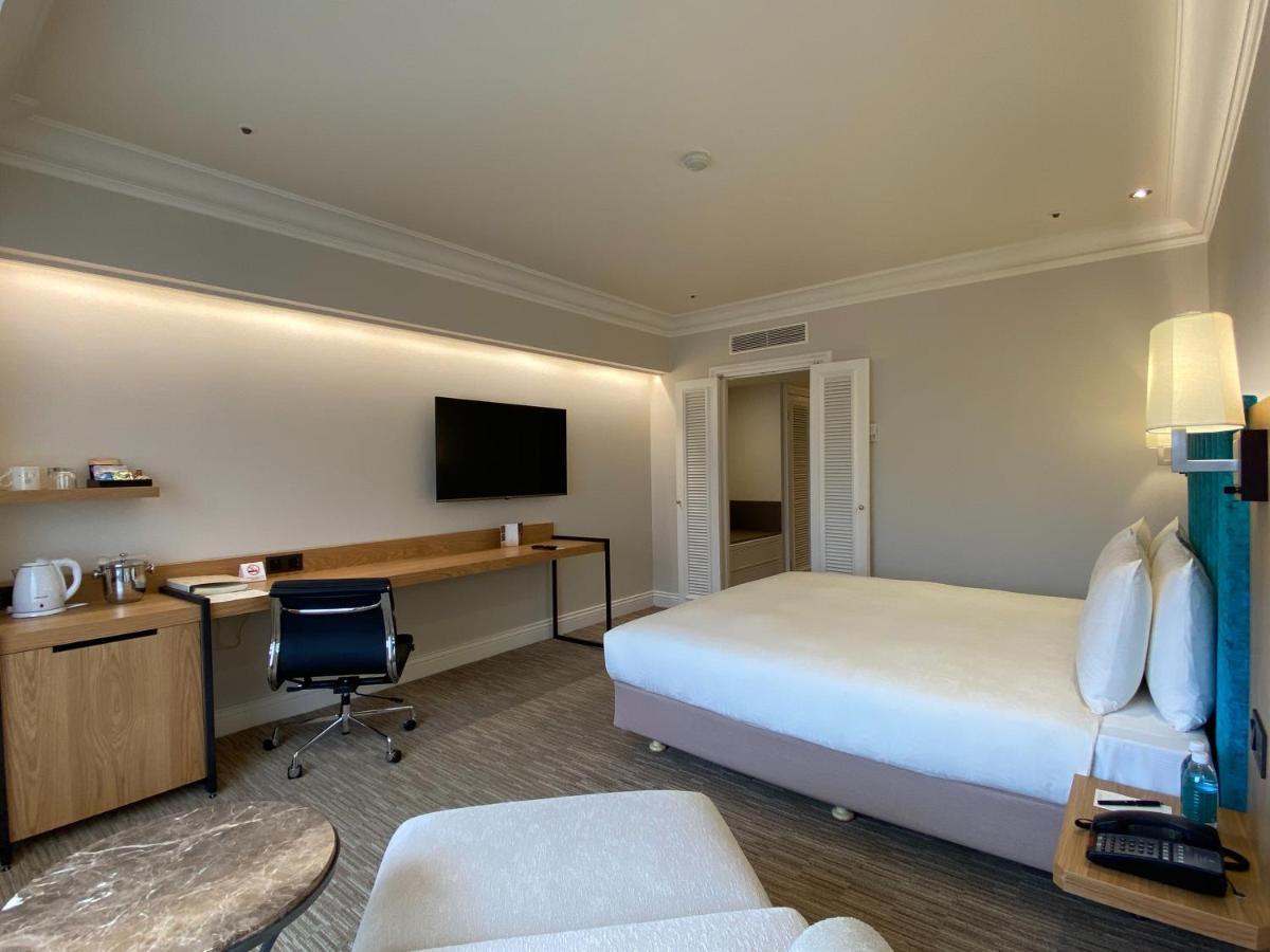 The Sherwood Тайбэй Экстерьер фото A room at the hotel