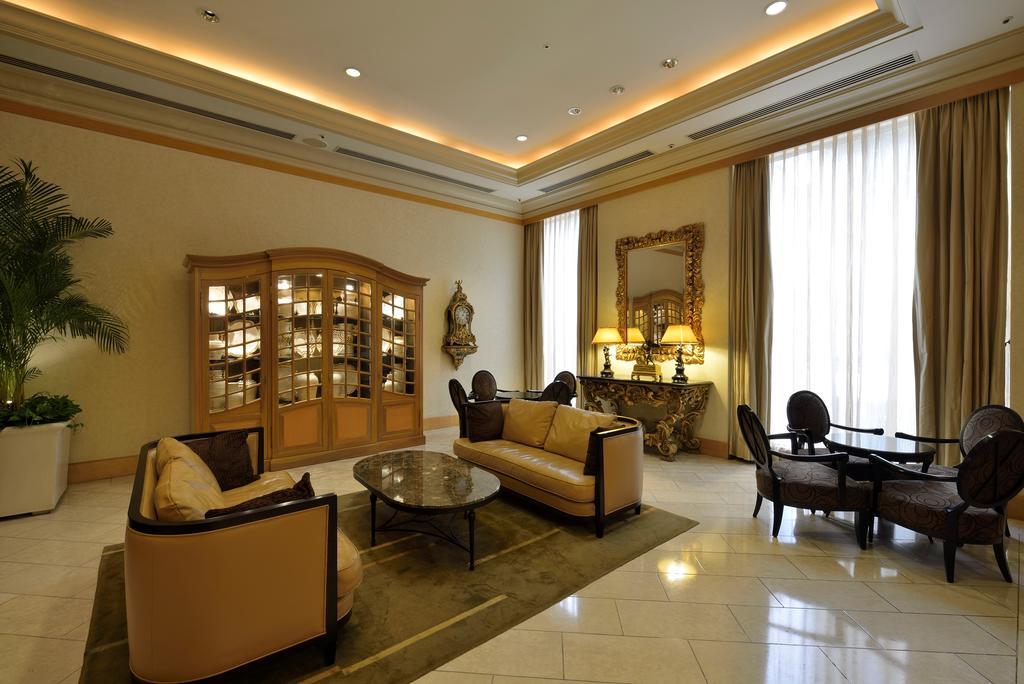 The Sherwood Тайбэй Экстерьер фото The lobby of the hotel